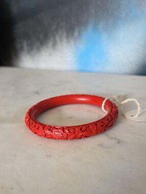 Cinnabar Vinrage Floral Carved Bangle Bracelet